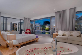 Отель Kutus Kutus Canggu Villa  North Kuta